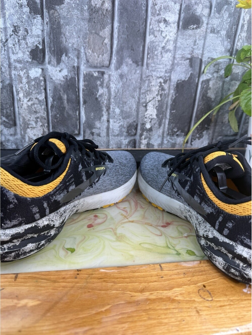 Brooks Launch 6 Run Steel City 2019 Women’s Gray/Black/Yellow Low Top Mesh - Picture 6 of 8